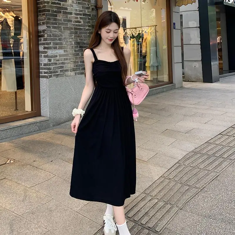 Summer New Korean Style Desire Dress Women's Strap Dress Fashion Niche Hepburn Style Slimming Long Dress
Summer New Korean Style Desire Dress Women's Strap Dress Fashion Niche Hepburn Style Slimming Long Dress