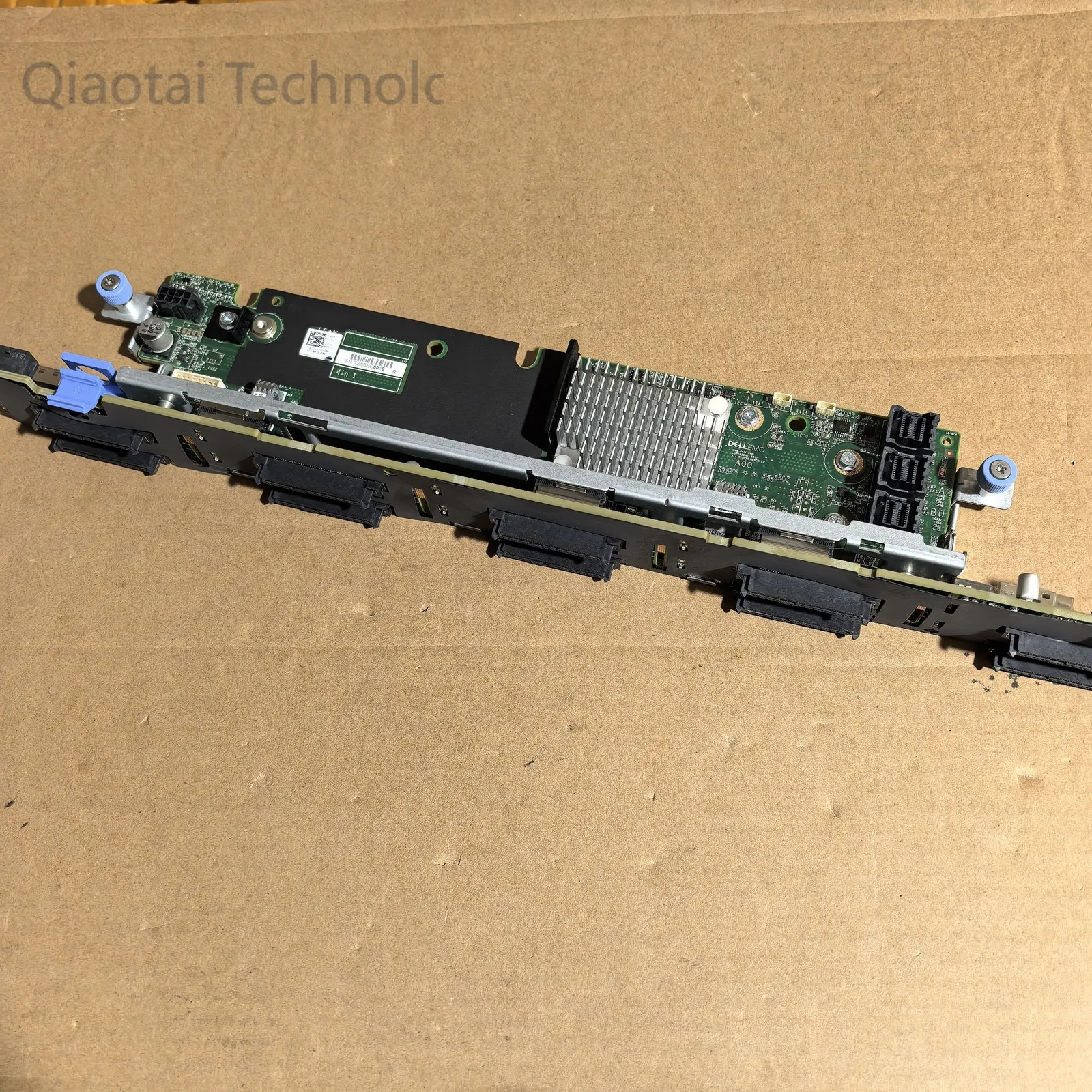 For Dell R640 Server 10x2.5 Hard Drive Backplane with NVME T9JCP 73V17 Support -
For Dell R640 Server 10x2.5 Hard Drive Backplane with NVME T9JCP 73V17 Support -