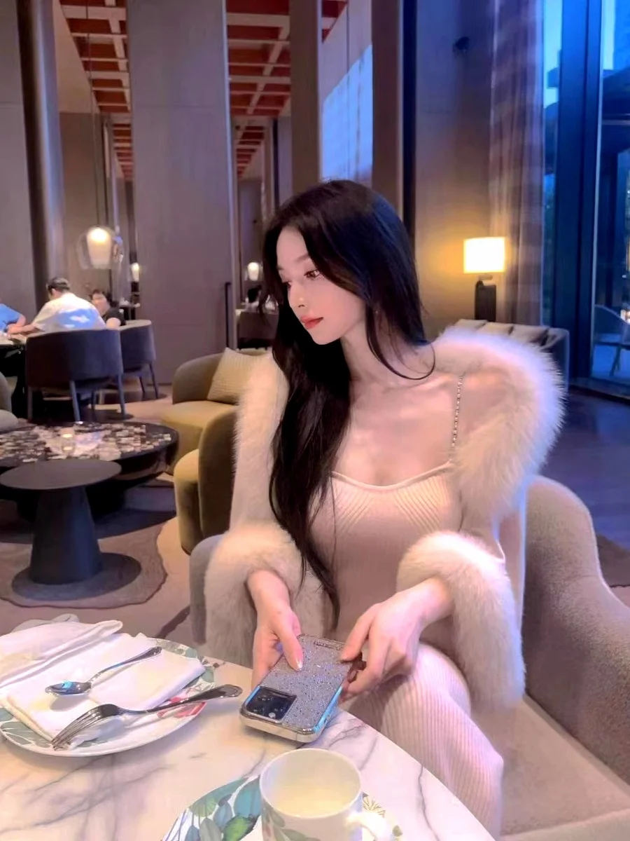 Sy Little Set Fluffy Shoulder Chain Dress Women's Casual Style mid Waist Woolen Material H Version Autumn Winter Ladies' ...
Sy Little Set Fluffy Shoulder Chain Dress Women's Casual Style mid Waist Woolen Material H Version Autumn Winter Ladies' ...