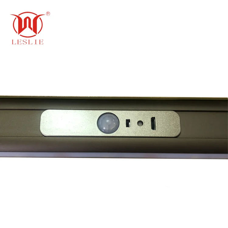 LED Wall Mounted Metal Clothing Hanging Wardrobe Bar Rail Pole with PIR Motion Sensor USB Rechargeable
LED Wall Mounted Metal Clothing Hanging Wardrobe Bar Rail Pole with PIR Motion Sensor USB Rechargeable