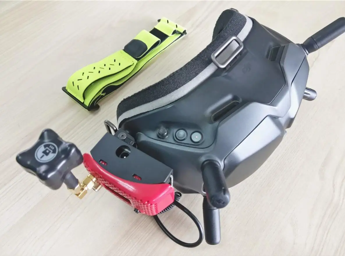 FPV Expansion Module 5.8G RX PORT 3.0 Goggles Analog Adapter Module For FPV DJI Drone HD Goggle Rapidfire TBS Fusion DIY Parts
FPV Expansion Module 5.8G RX PORT 3.0 Goggles Analog Adapter Module For FPV DJI Drone HD Goggle Rapidfire TBS Fusion DIY Parts