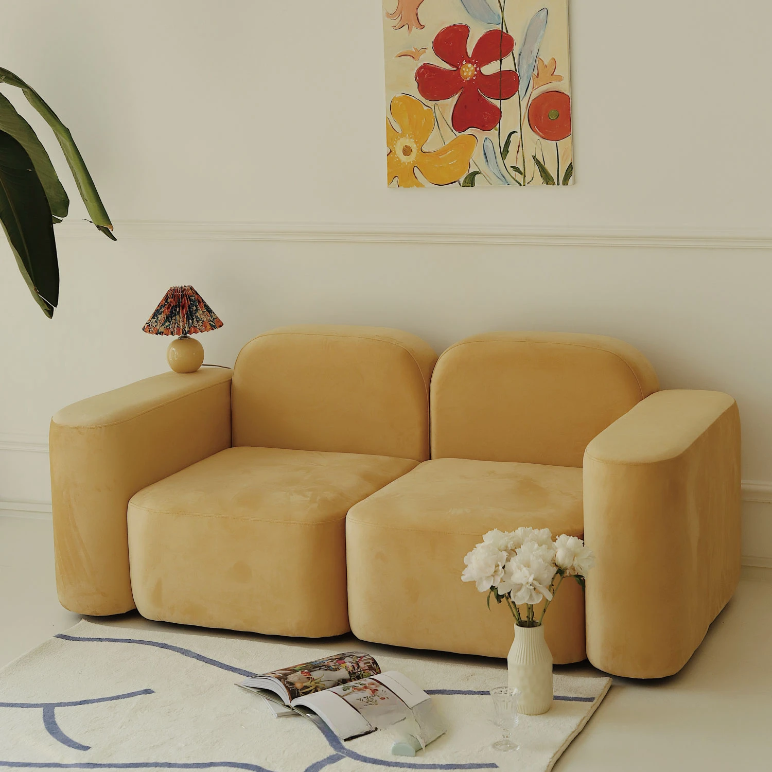 Fabric sofa small unit modern simple yellow modular plush combination leisure chair
Fabric sofa small unit modern simple yellow modular plush combination leisure chair