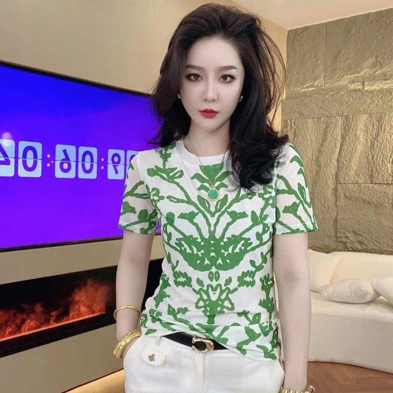 New Round Neck Printed Short-sleeved Fashionable Color-blocking Temperament Slim Bodysuit
New Round Neck Printed Short-sleeved Fashionable Color-blocking Temperament Slim Bodysuit