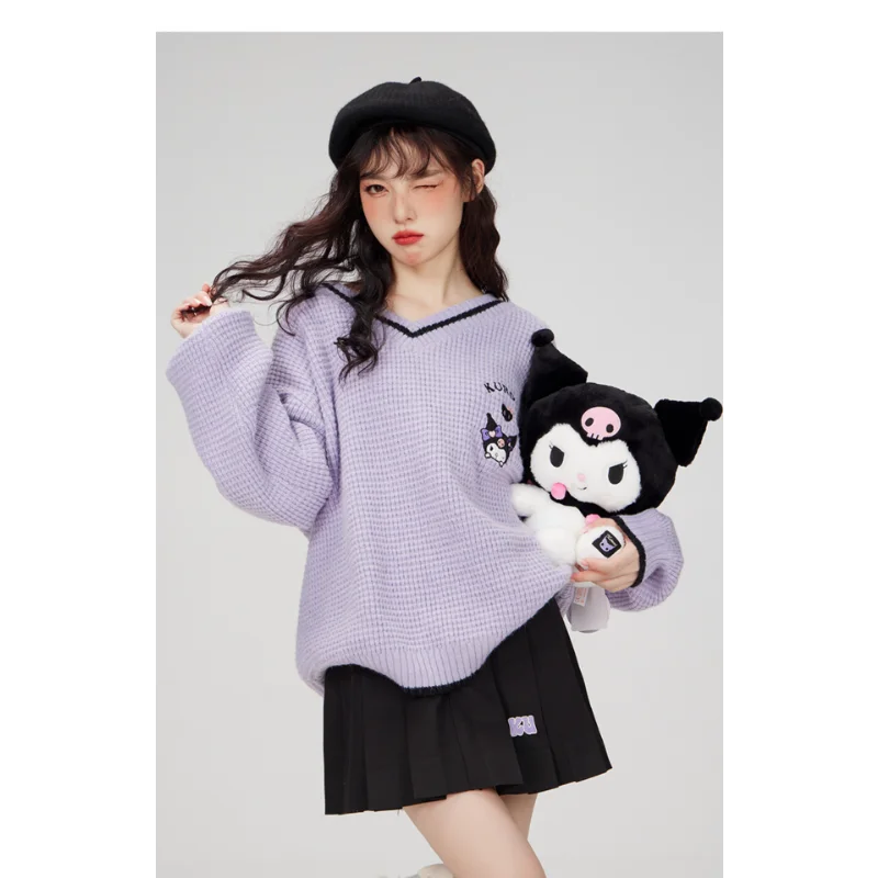 Новый осенне-зимний вязаный свитер Sanrio Kulomi с вышивкой для женщин, свободный, для отдыха, милый, Удобный И Теплый
Новый осенне-зимний вязаный свитер Sanrio Kulomi с вышивкой для женщин, свободный, для отдыха, милый, Удобный И Теплый