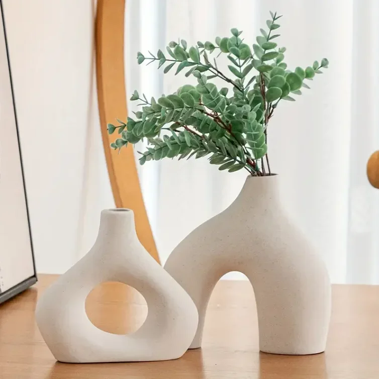 2pcs White Ceramic Vase for Modern Home Decor, Boho Nordic Minimalism Style Flower Vases for Living Room Wedding Dinner Table
2pcs White Ceramic Vase for Modern Home Decor, Boho Nordic Minimalism Style Flower Vases for Living Room Wedding Dinner Table