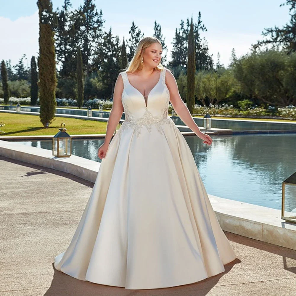 On Zhu Classic V-Neck Backless Wedding Dresses 2024 Sexy Plus Size Sleeveless Bride Gowns Backless Appliques Vestidos De Novia
On Zhu Classic V-Neck Backless Wedding Dresses 2024 Sexy Plus Size Sleeveless Bride Gowns Backless Appliques Vestidos De Novia