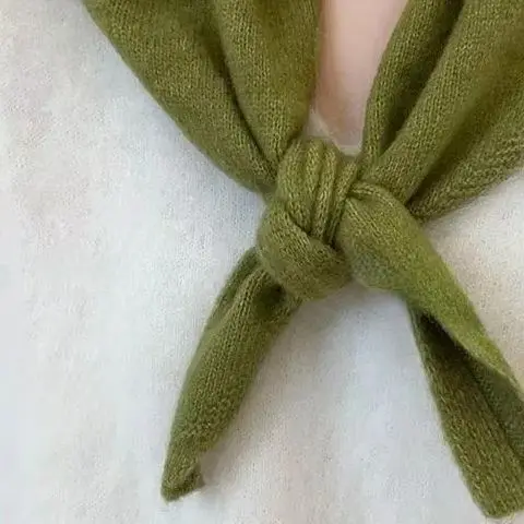 Корейский стиль отдыха, шерстяной вязаный треугольный шарф, женский платок, вязаный шарф, многофункциональный теплый вязаный шарф
Корейский стиль отдыха, шерстяной вязаный треугольный шарф, женский платок, вязаный шарф, многофункциональный теплый вязаный шарф