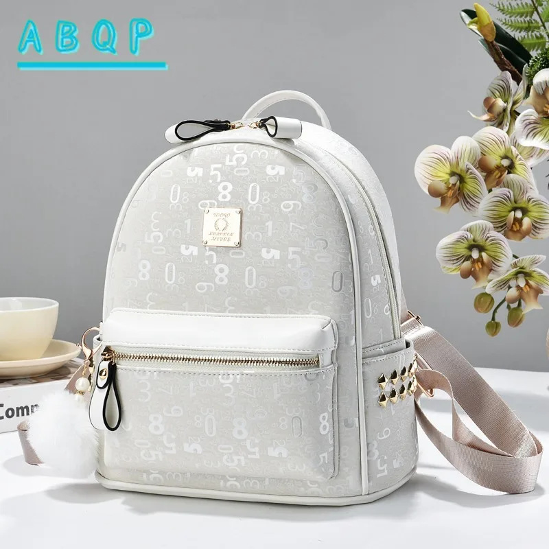 New Women's Backpack Luxury Brand Retro Digital Print Women's Backpack High Quality Fashion Casual Lightweight Travel Backpack
New Women's Backpack Luxury Brand Retro Digital Print Women's Backpack High Quality Fashion Casual Lightweight Travel Backpack