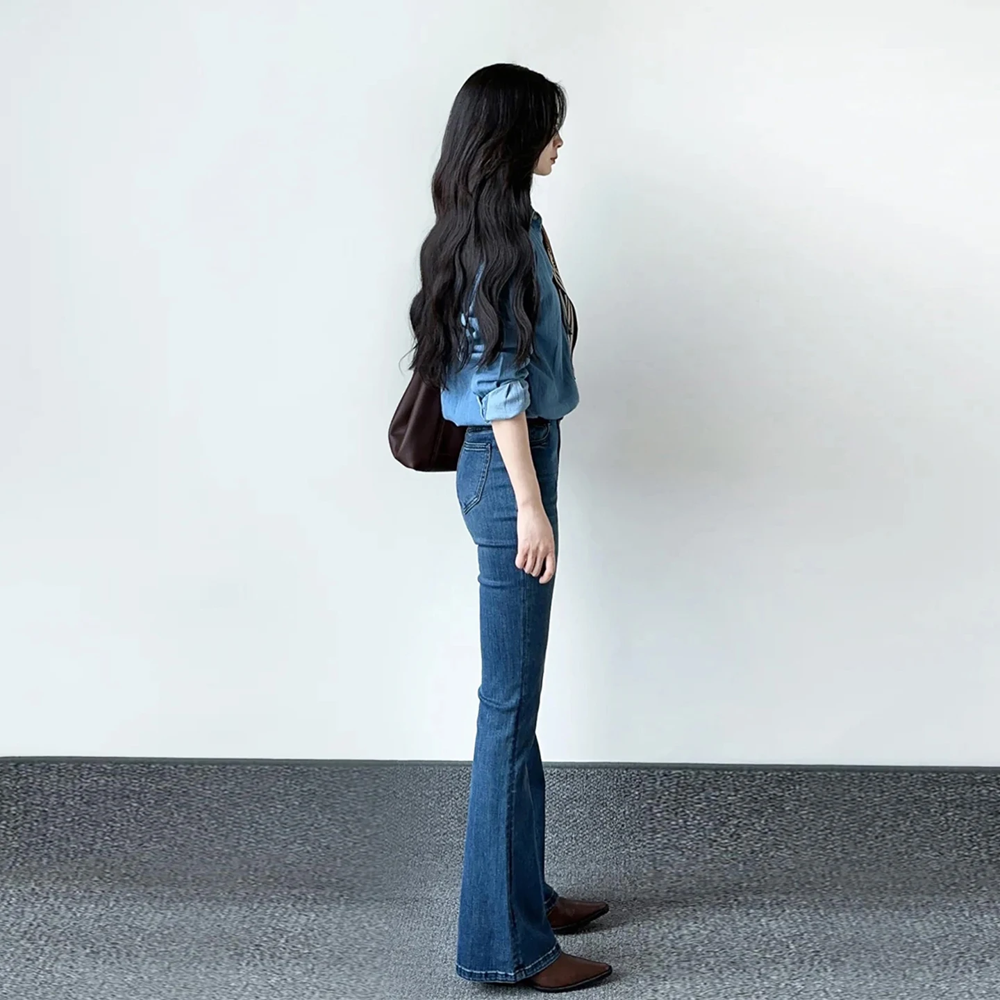 Retro High Waist Flared Jeans Women's Thickened Fleece Winter Warm Slimming Long Bootcut Denim Pants Cotton Stretch Bootcut J...
Retro High Waist Flared Jeans Women's Thickened Fleece Winter Warm Slimming Long Bootcut Denim Pants Cotton Stretch Bootcut J...