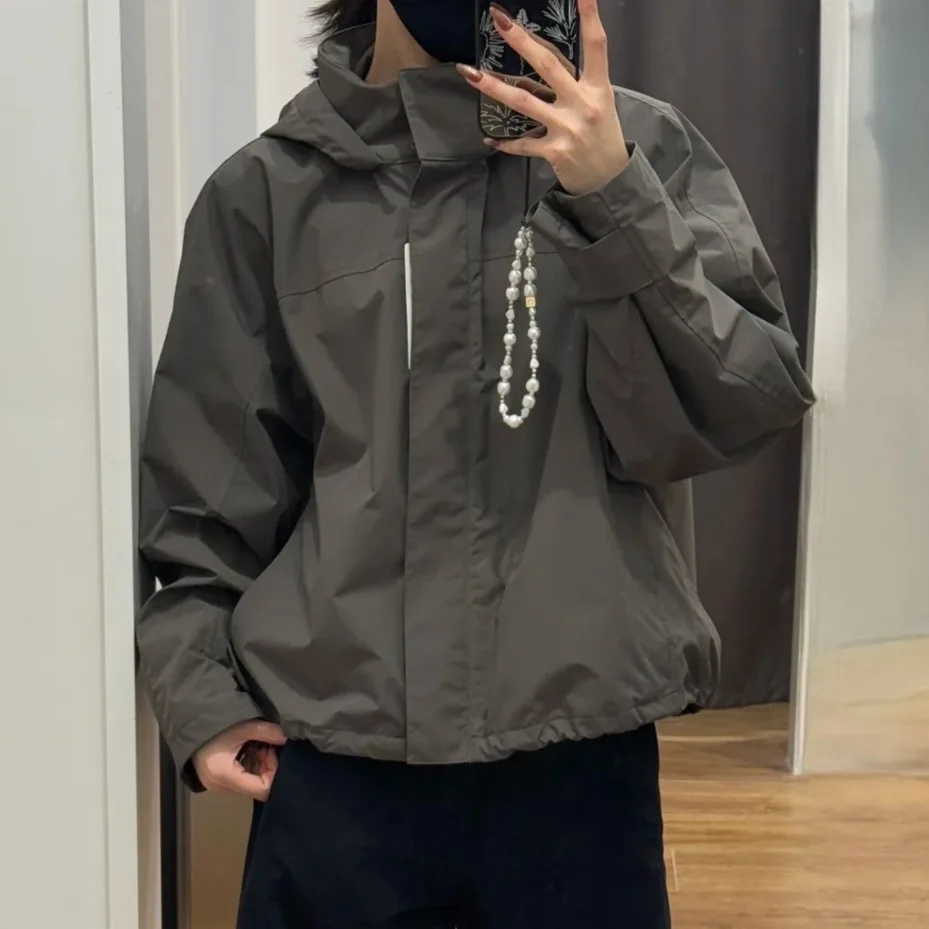 Women's Hooded Windbreaker Jacket, Short Cropped Outdoor Hiking Coat, Water-Resistant Casual Streetwear Outerwear
Women's Hooded Windbreaker Jacket, Short Cropped Outdoor Hiking Coat, Water-Resistant Casual Streetwear Outerwear