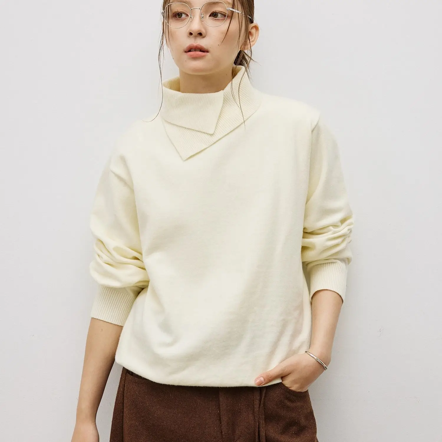 Fur Collar Pullovers O-Neck Mens Korean Kpop Fitted Slim City Street Trendy Young Boys Modern Fashion Cultural Popular Hit Drip
Fur Collar Pullovers O-Neck Mens Korean Kpop Fitted Slim City Street Trendy Young Boys Modern Fashion Cultural Popular Hit Drip