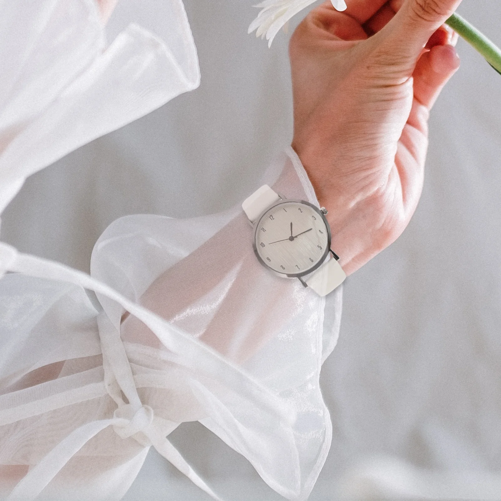 Quartz Watch Women Wood Grain Strap Wrist Watch Stylish Ladies Watches Casual Dating Accessories Precise Timekeeping
Quartz Watch Women Wood Grain Strap Wrist Watch Stylish Ladies Watches Casual Dating Accessories Precise Timekeeping