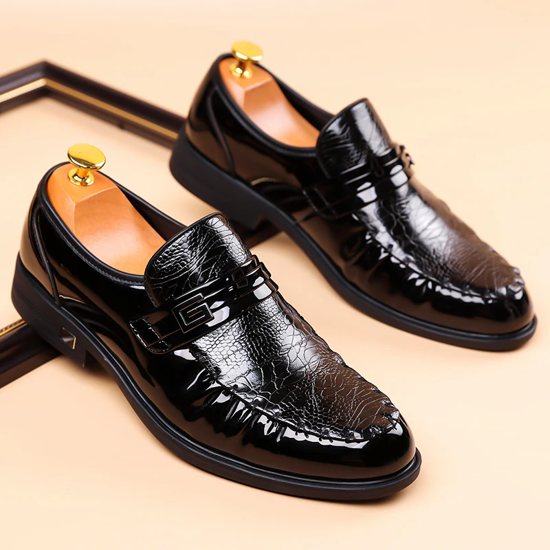 New Brand Bright Pointed Low Heeled Loafers Fashion Comfortable NonSlip Leisure Men's Shoes Business Formal Attire Oxford Shoes
New Brand Bright Pointed Low Heeled Loafers Fashion Comfortable NonSlip Leisure Men's Shoes Business Formal Attire Oxford Shoes