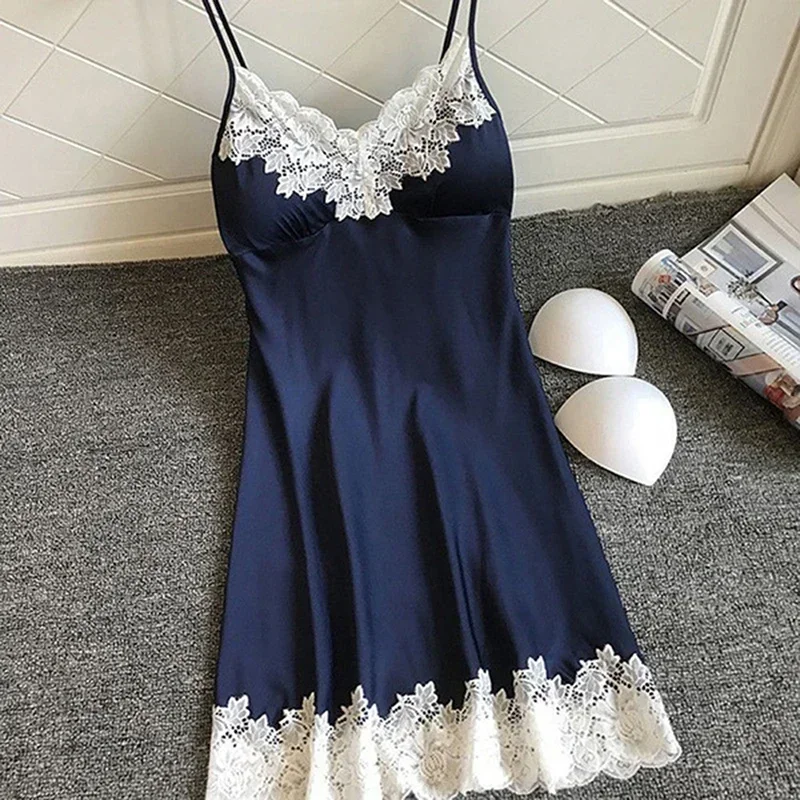 Women's Sexy Summer Silk Night Gown Lace Edge Mini Night Dress Spaghetti Strap Sleepshirts NO Chest Pad Sleepwear for Female
Women's Sexy Summer Silk Night Gown Lace Edge Mini Night Dress Spaghetti Strap Sleepshirts NO Chest Pad Sleepwear for Female