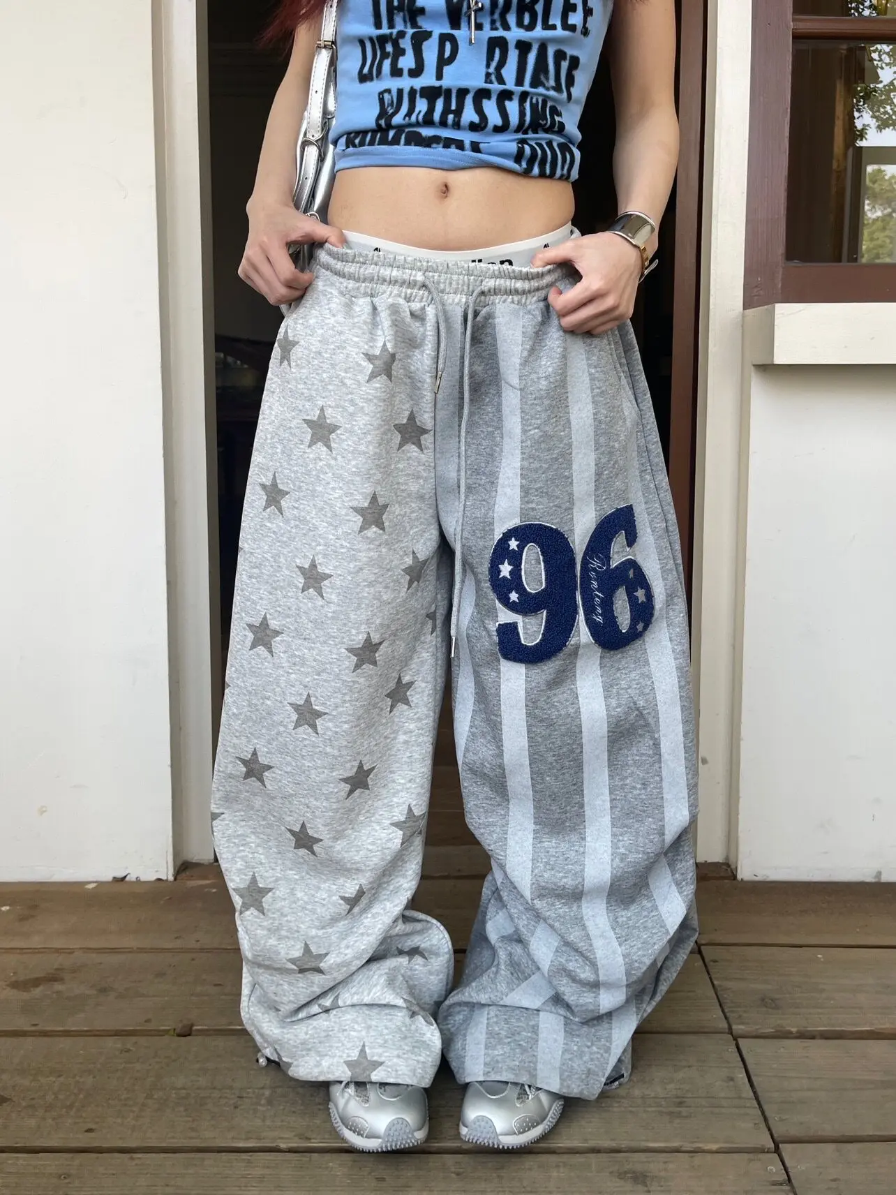 American Retro Star Print Wide Leg Sweatpants Women Summer New Loose Casual Versatile Sports Floor-Length Pants
American Retro Star Print Wide Leg Sweatpants Women Summer New Loose Casual Versatile Sports Floor-Length Pants
