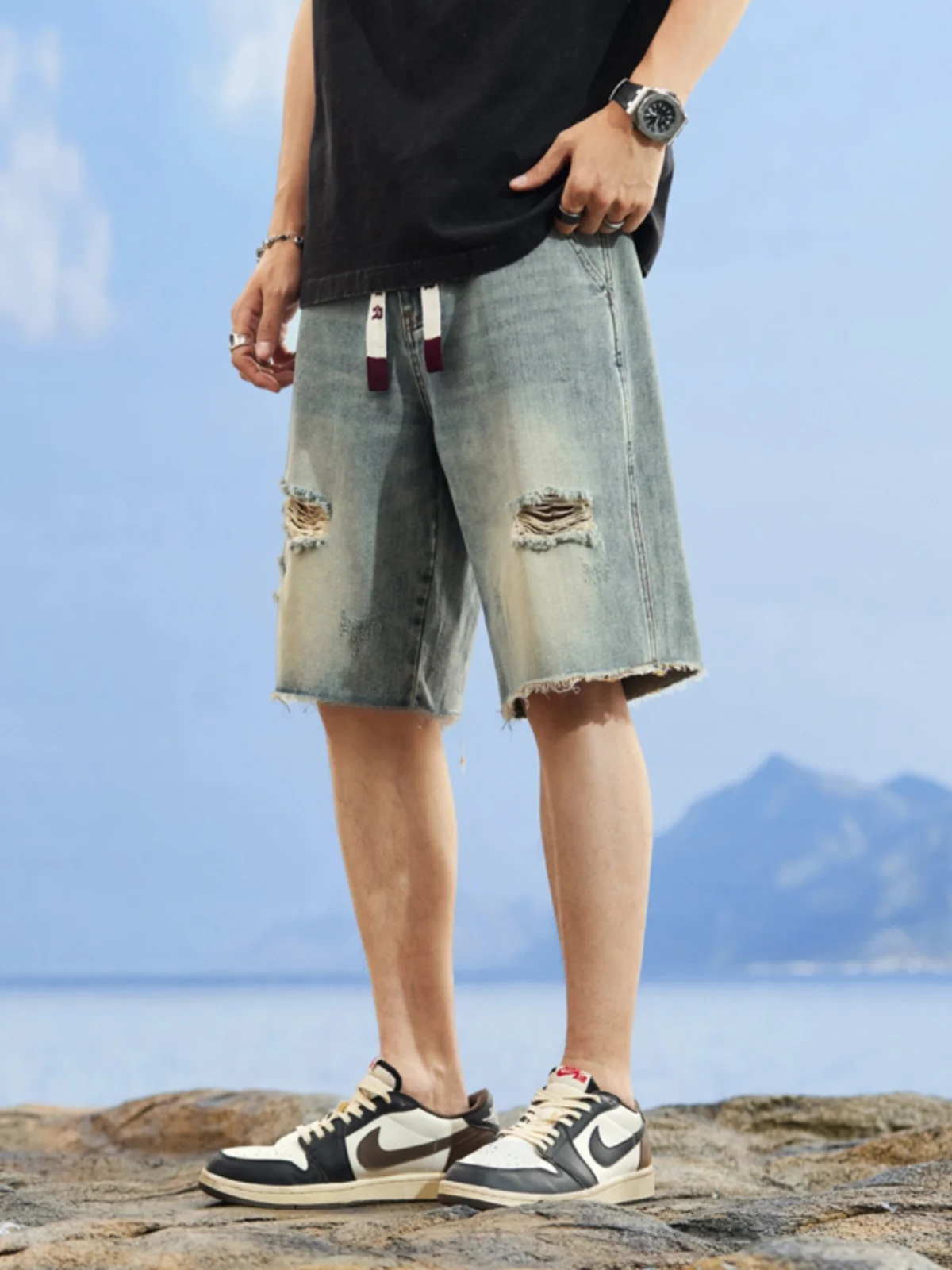 Ripped Hem Denim orts Men's Summer Thin Trendy American Loose Straight Cut mid Waist Five Bag Wear Resistant Casual orts
Ripped Hem Denim orts Men's Summer Thin Trendy American Loose Straight Cut mid Waist Five Bag Wear Resistant Casual orts