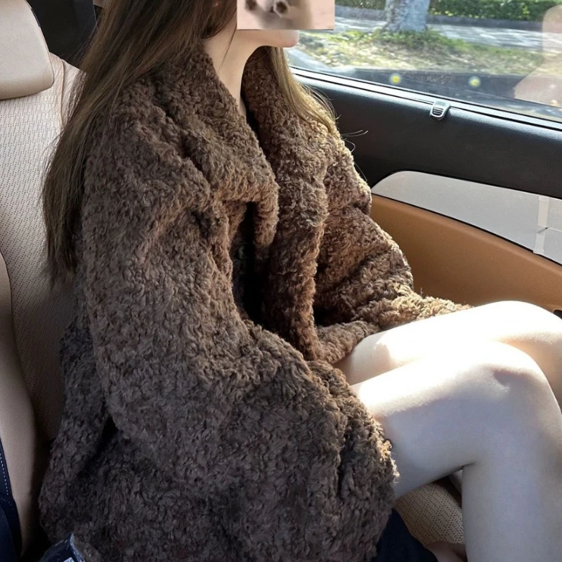 2025 Autumn New Style Lapel Long Sleeved Fashionable and Comfortable Jacket for Women
2025 Autumn New Style Lapel Long Sleeved Fashionable and Comfortable Jacket for Women