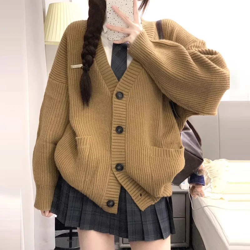 Vintage Loose-fitting Preppy Cardigan Sweater Cute Solid Color Fashion Comfortable Aesthetic Sweater Knitted Sweate
Vintage Loose-fitting Preppy Cardigan Sweater Cute Solid Color Fashion Comfortable Aesthetic Sweater Knitted Sweate