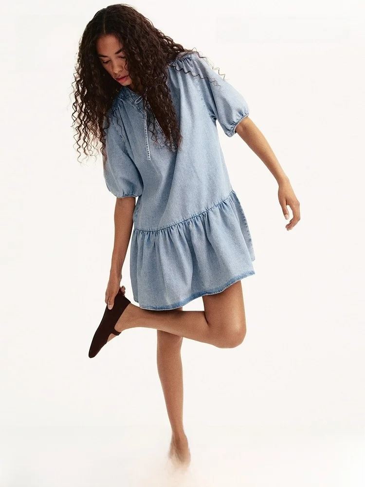 Fashionable Bell Bottom Denim Dress Women's Summer H&M Soft Cotton Lyocell Blend Short Fairy Skirt round Neck Basic Style
Fashionable Bell Bottom Denim Dress Women's Summer H&M Soft Cotton Lyocell Blend Short Fairy Skirt round Neck Basic Style