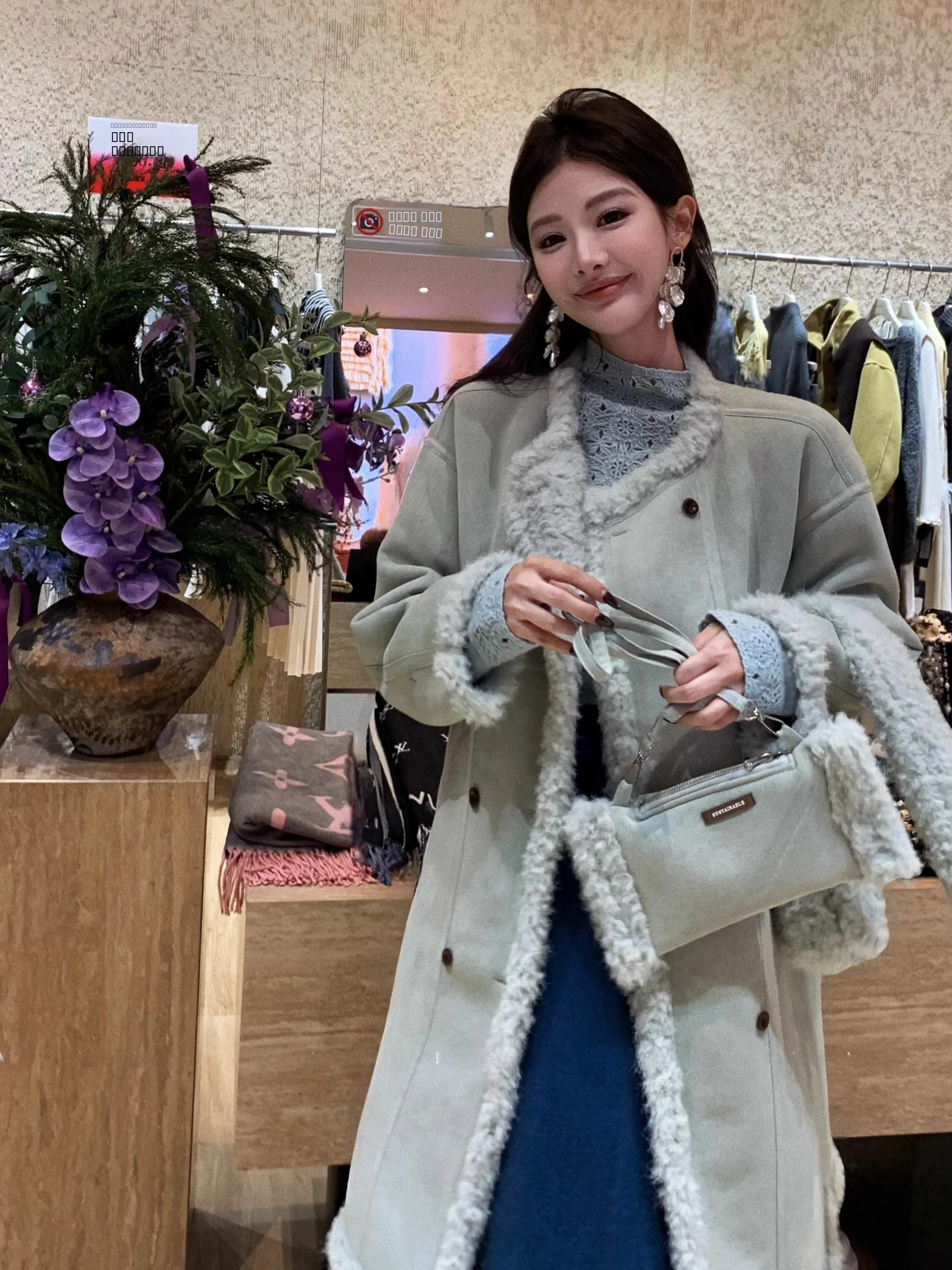 Модная повседневная утепленная верхняя одежда: Новое женское длинное пальто Dadada XHM3435 из полиэстера с пуговицами для зимы
Модная повседневная утепленная верхняя одежда: Новое женское длинное пальто Dadada XHM3435 из полиэстера с пуговицами для зимы