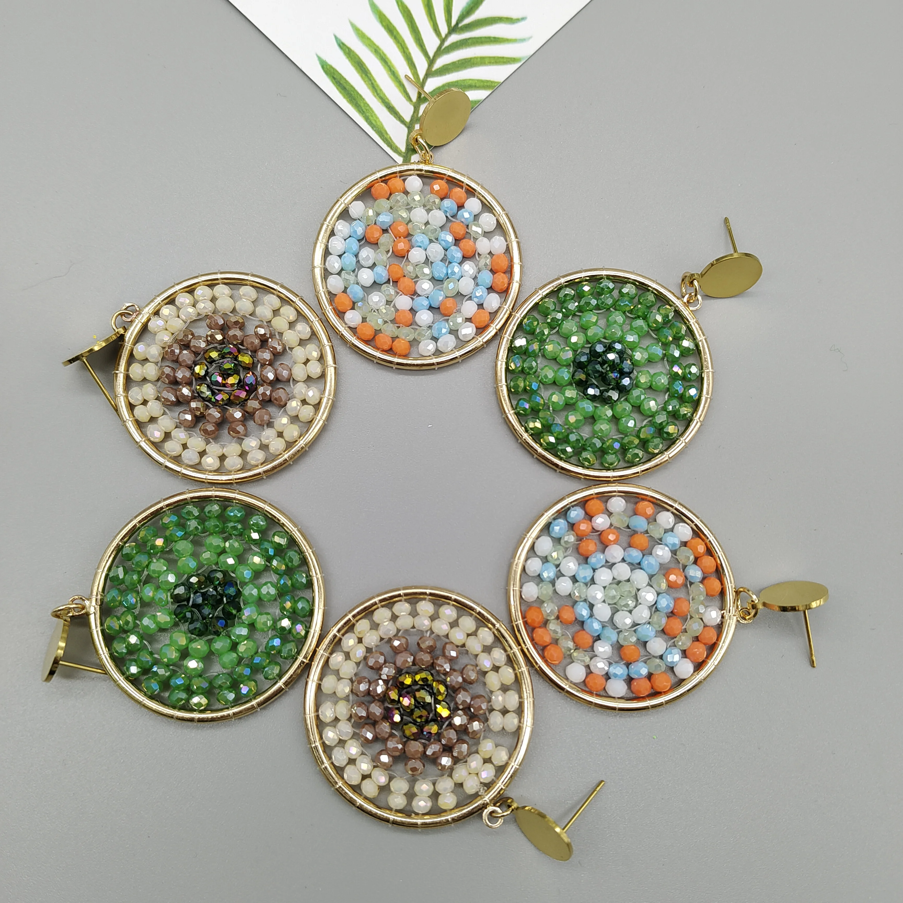 Fan-shaped round drop earrings for women large long earrings handmade crystal bead earrings jewelry fashion gifts
Fan-shaped round drop earrings for women large long earrings handmade crystal bead earrings jewelry fashion gifts