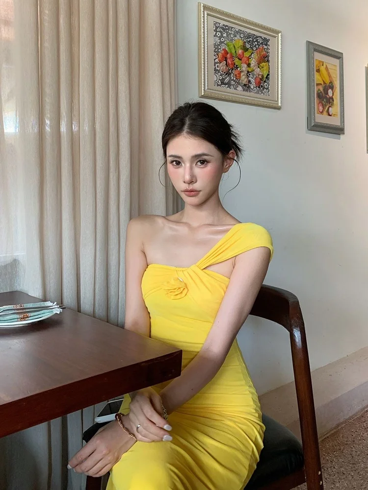 Summer Vintage Waist-Cinching Shoulder-baring Yellow Flower Print Wrap Dress for plus Size Women by Youmeizi STAZF7
Summer Vintage Waist-Cinching Shoulder-baring Yellow Flower Print Wrap Dress for plus Size Women by Youmeizi STAZF7