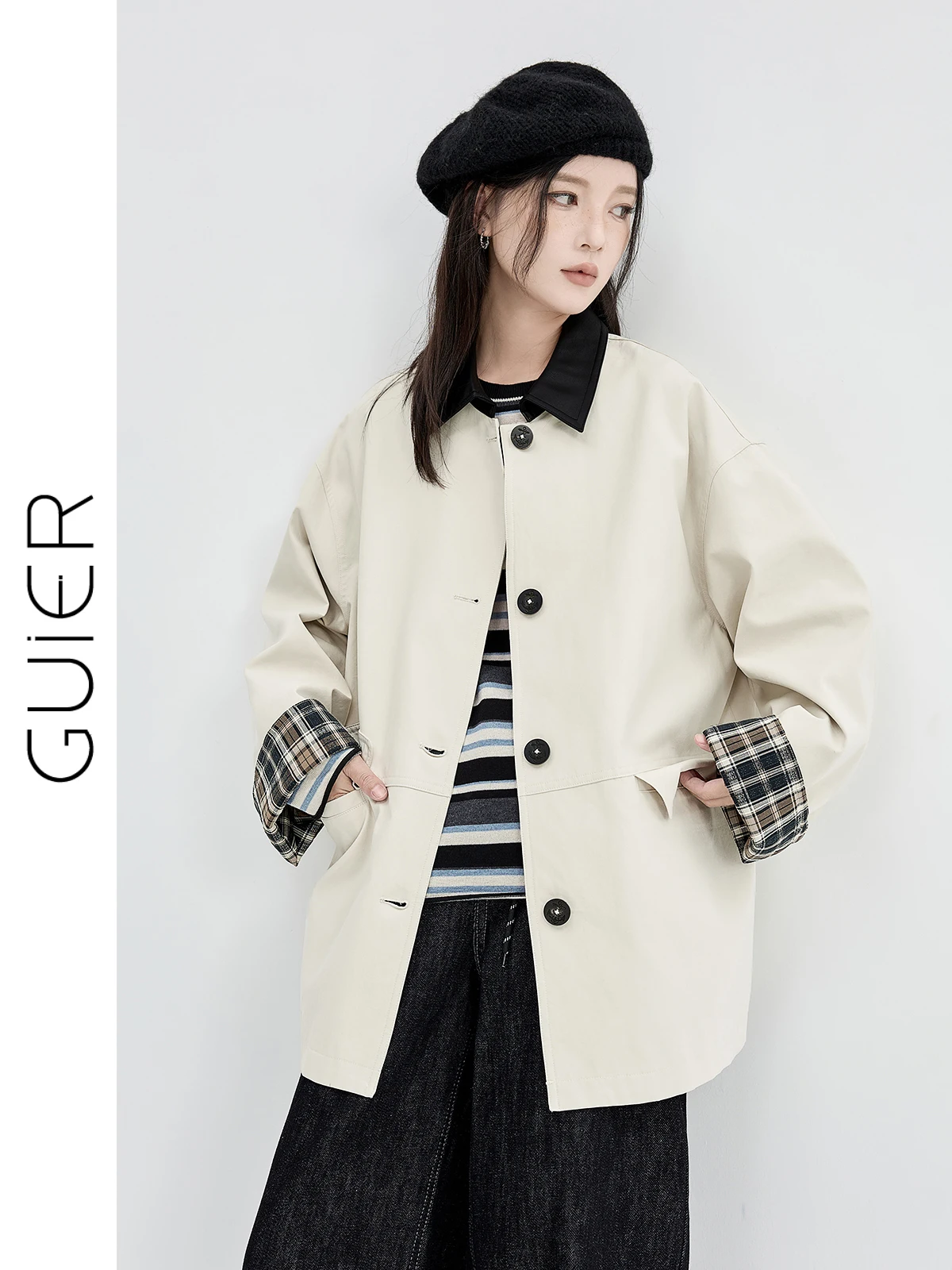 Guier Casual Oversized Plaid Splicing Coat for Women Collar Windbreaker Spring Autumn Season Single Button Fastening
Guier Casual Oversized Plaid Splicing Coat for Women Collar Windbreaker Spring Autumn Season Single Button Fastening
