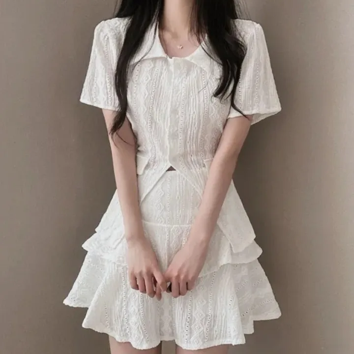 Chic Lace White Slimming Top ort Skirt Two-Piece Set Spring Summer New Arrival Korean Sle Faionable Ele Women's Outfit
Chic Lace White Slimming Top ort Skirt Two-Piece Set Spring Summer New Arrival Korean Sle Faionable Ele Women's Outfit