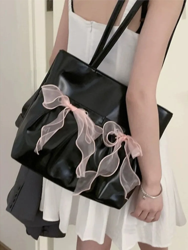 Bow Design PU Leather Shoulder Bag Women 2025 New Fashion Luxury Large Capacity Underarm Bag Female Korean Simple Trend Handbags
Bow Design PU Leather Shoulder Bag Women 2025 New Fashion Luxury Large Capacity Underarm Bag Female Korean Simple Trend Handbags