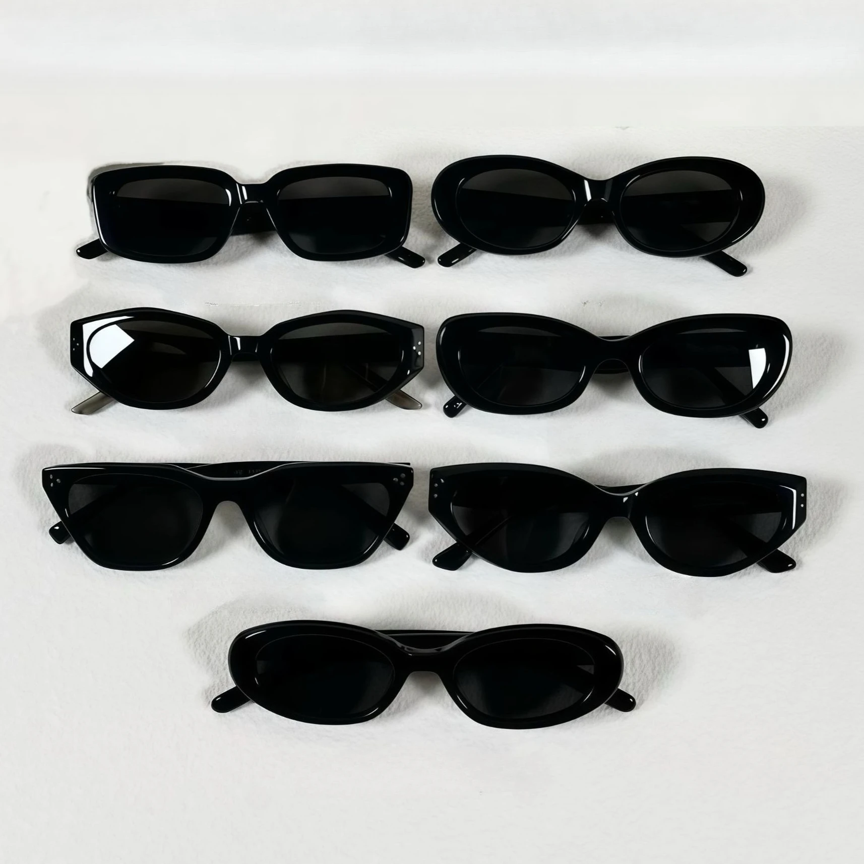 Advanced UV Protection Sun Protection Polarized Light Sunglasses Premium Fashion Casual Sunglasses Outdoor Beach Sports Glasses
Advanced UV Protection Sun Protection Polarized Light Sunglasses Premium Fashion Casual Sunglasses Outdoor Beach Sports Glasses