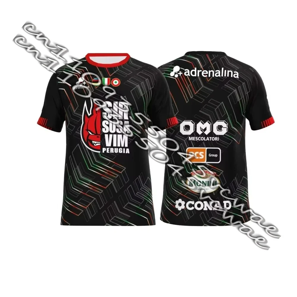 Новая летняя спортивная футболка 2026 года в стиле Perugia Volleyball для мужчин и женщин: комфортная, дышащая, 3D-печать, модная одежда
Новая летняя спортивная футболка 2026 года в стиле Perugia Volleyball для мужчин и женщин: комфортная, дышащая, 3D-печать, модная одежда
