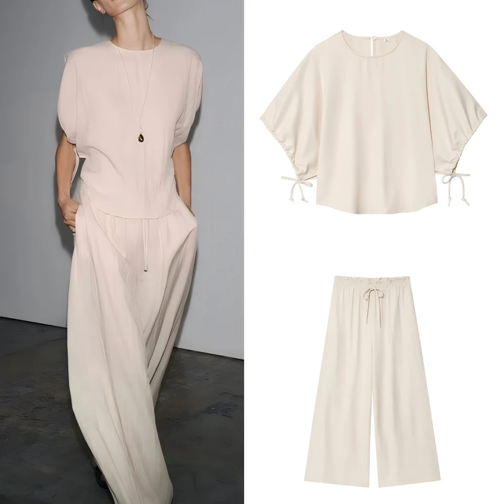 Women's new fashion bow Lace up decoration casual bubble sleeve shirt retro round neck women's shirt chic top+Pants suit
Women's new fashion bow Lace up decoration casual bubble sleeve shirt retro round neck women's shirt chic top+Pants suit