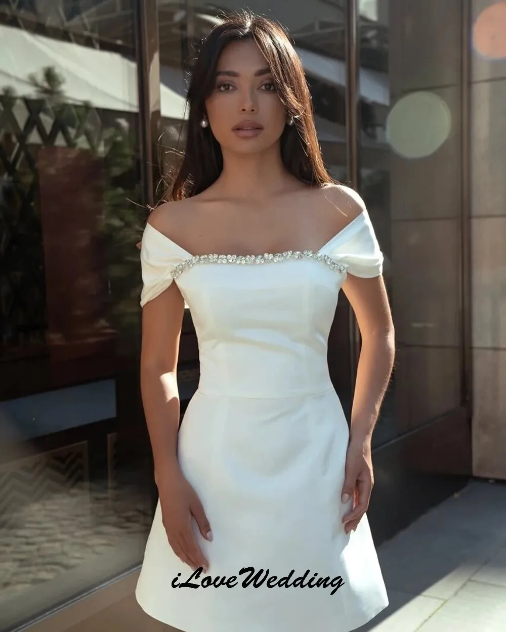 Off The Shoulder Elegant Women'S Short Homecoming Dresses 2025 Satin Beading A-Line Womaen Party Dress Mini Length Customized
Off The Shoulder Elegant Women'S Short Homecoming Dresses 2025 Satin Beading A-Line Womaen Party Dress Mini Length Customized
