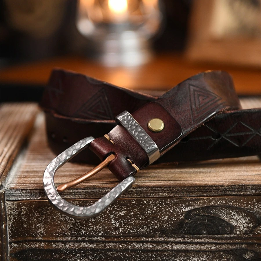 2023 Western Cowboy Style Engraving Pattern Genuine Leather Men's Belt Retro Handmade Pure Steel Forged Belt Designer Jeans Belt
2023 Western Cowboy Style Engraving Pattern Genuine Leather Men's Belt Retro Handmade Pure Steel Forged Belt Designer Jeans Belt