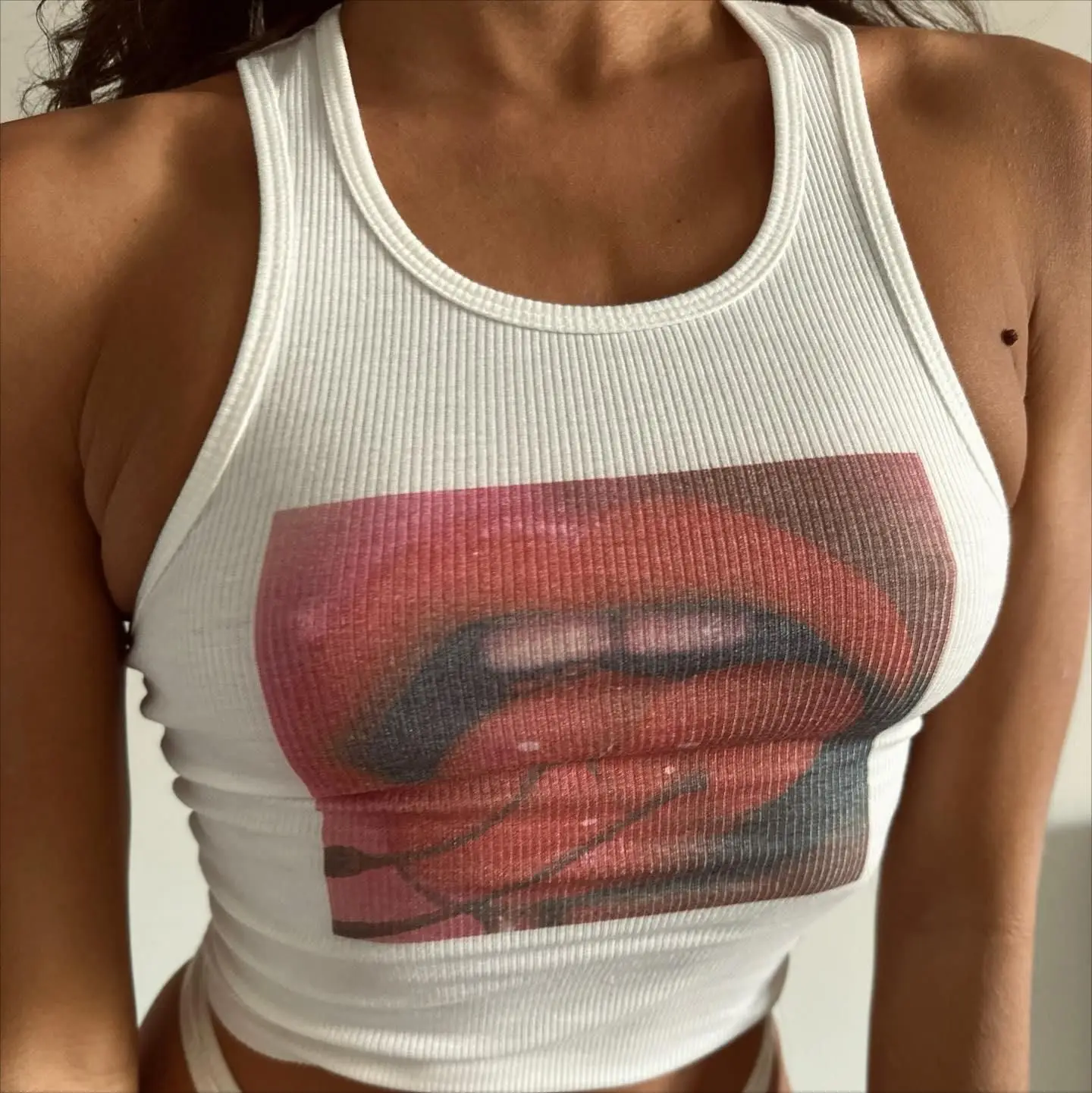 Women Cotton Vest Tank Top Fashionable And Casual New Women's Lip Cherry Printed I-shaped Vest Basic Pullover Home Outerwear
Women Cotton Vest Tank Top Fashionable And Casual New Women's Lip Cherry Printed I-shaped Vest Basic Pullover Home Outerwear