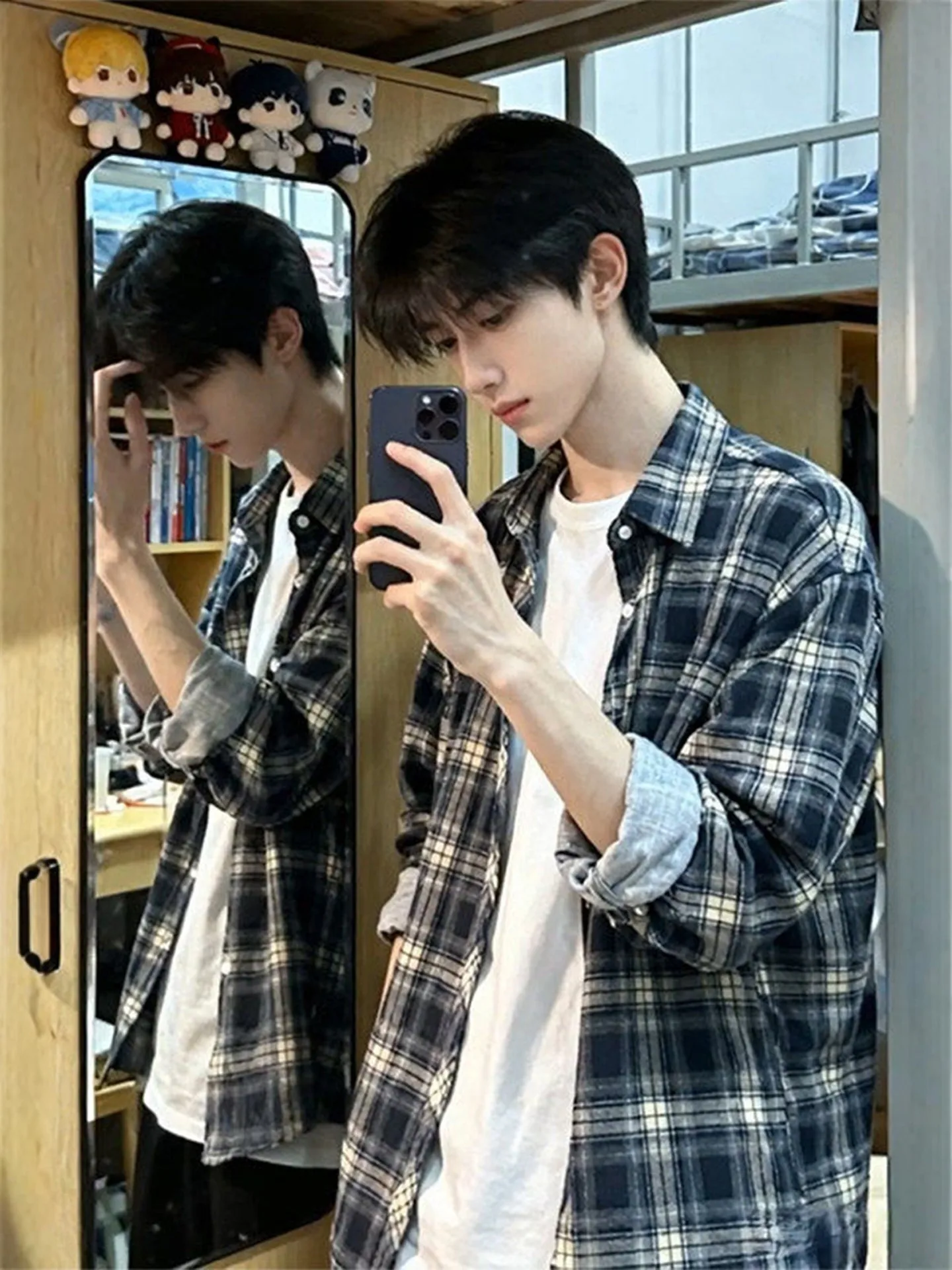 Trendy Youth Plaid Long Sve irt Men's Spring Casual Sle Loose Fit Blue Cheered Coat Button down Student Faion
Trendy Youth Plaid Long Sve irt Men's Spring Casual Sle Loose Fit Blue Cheered Coat Button down Student Faion