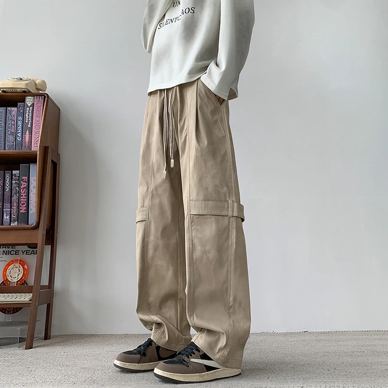 Трендовые окрашенные повседневные длинные брюки, мужские брюки цвета хаки, весенне-осенние брюки-карго с несколькими карманами, прямые широкие длинные брюки, мужские
Трендовые окрашенные повседневные длинные брюки, мужские брюки цвета хаки, весенне-осенние брюки-карго с несколькими карманами, прямые широкие длинные брюки, мужские