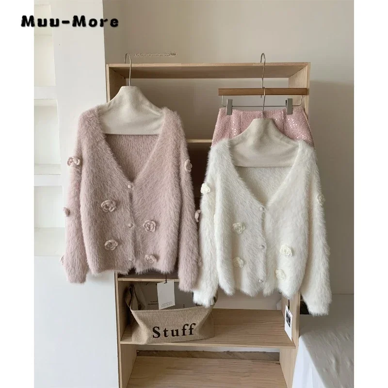 2024 Winter Fairy V-Neck Knitting Long Sleeve Cardigans Women Sweet Solid Color Jumpers Single Breasted Female 3D Floral Sweater
2024 Winter Fairy V-Neck Knitting Long Sleeve Cardigans Women Sweet Solid Color Jumpers Single Breasted Female 3D Floral Sweater