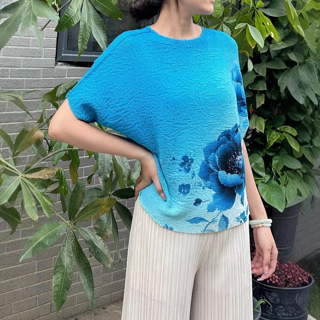 Miyake Pleated T-shirt Senior Sense Fold Ink Country Style Printing Pleat T-shirt Female 2025 Summer Hundred Short-sleeved Tops
Miyake Pleated T-shirt Senior Sense Fold Ink Country Style Printing Pleat T-shirt Female 2025 Summer Hundred Short-sleeved Tops