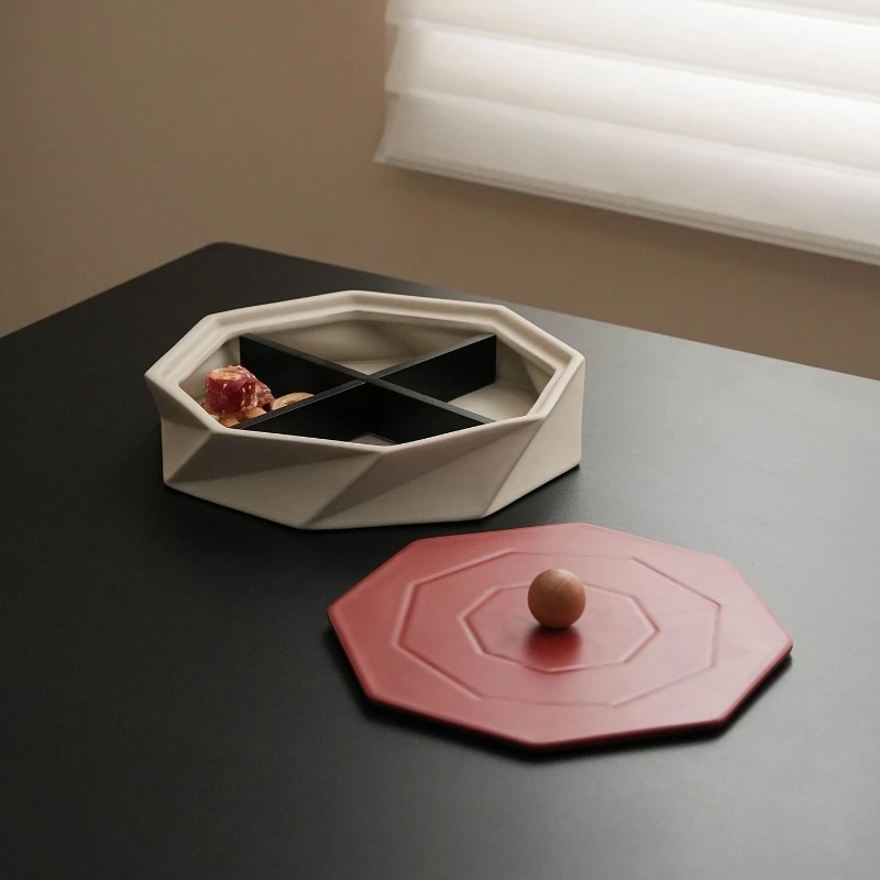 Medieval dried fruit plate Sigongge ceramic artistic sense light luxury high-end divided snack plate housewarming New Year
Medieval dried fruit plate Sigongge ceramic artistic sense light luxury high-end divided snack plate housewarming New Year