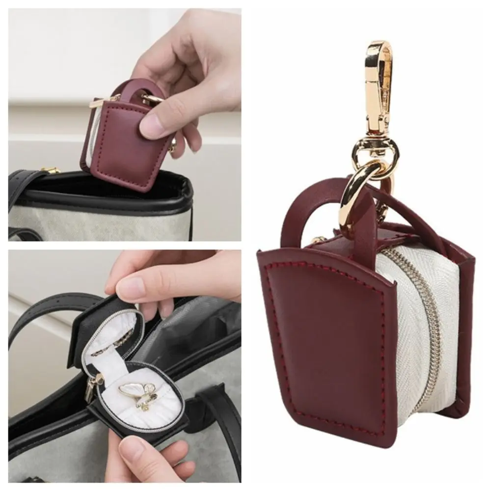 Mini Jewelry Bag Keychain Necklace Bracelet Organizer Earrings Ring Packing Box PU Leather Pendant Holder Jewelry Storage Case
Mini Jewelry Bag Keychain Necklace Bracelet Organizer Earrings Ring Packing Box PU Leather Pendant Holder Jewelry Storage Case