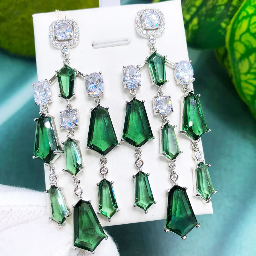 Soramoore Fashion New Trend Luxury Drop Earrings For Women Wedding Cubic Zircon Crystal CZ Bridal Earrings Fashion Jewelry
Soramoore Fashion New Trend Luxury Drop Earrings For Women Wedding Cubic Zircon Crystal CZ Bridal Earrings Fashion Jewelry