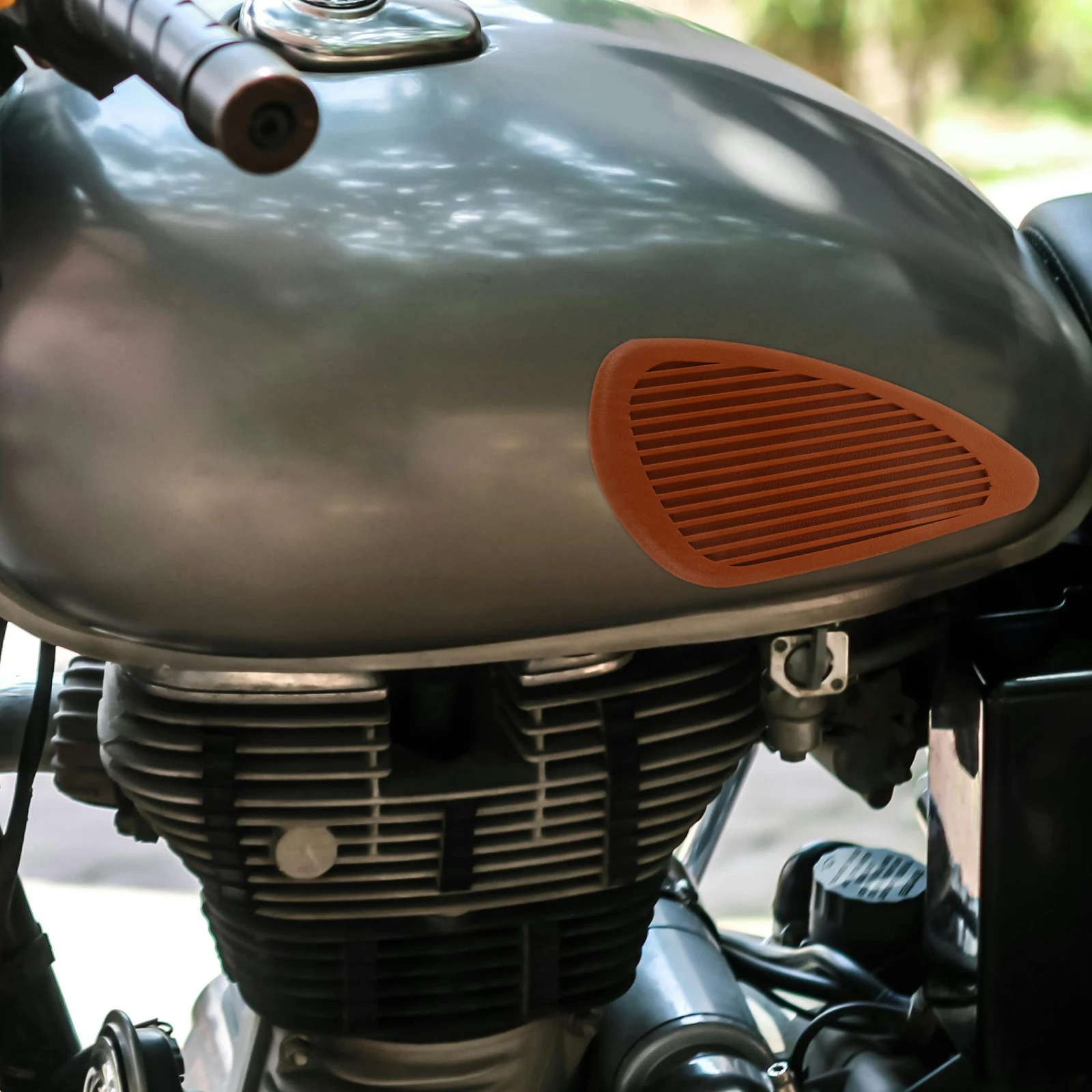 Motorcycle Fuel Tank Stickers Non Slip Knee Pads Protector Rubber Covers Decals Durable Easy Installation Universal
Motorcycle Fuel Tank Stickers Non Slip Knee Pads Protector Rubber Covers Decals Durable Easy Installation Universal