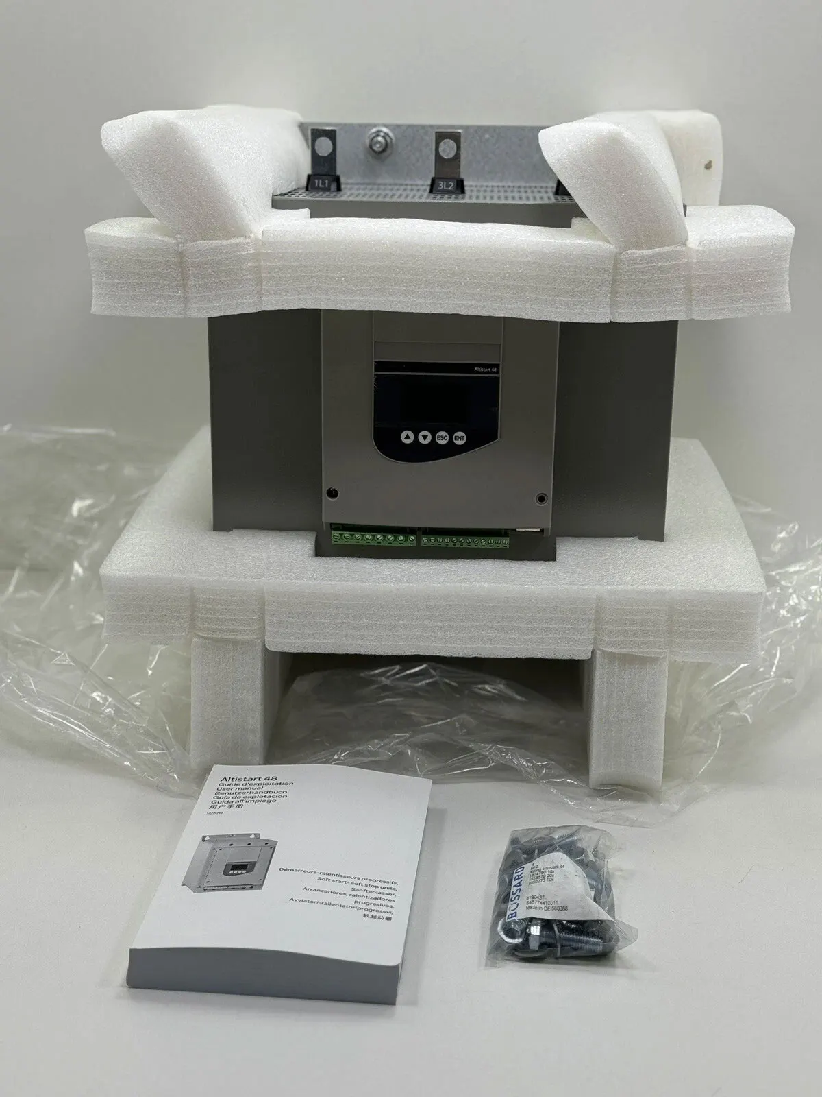 Совершенно новый ATS48C11Q ATS48C14Q ATS48C17Q ATS48C21Q ATS48C25Q Гарантия один год
Совершенно новый ATS48C11Q ATS48C14Q ATS48C17Q ATS48C21Q ATS48C25Q Гарантия один год