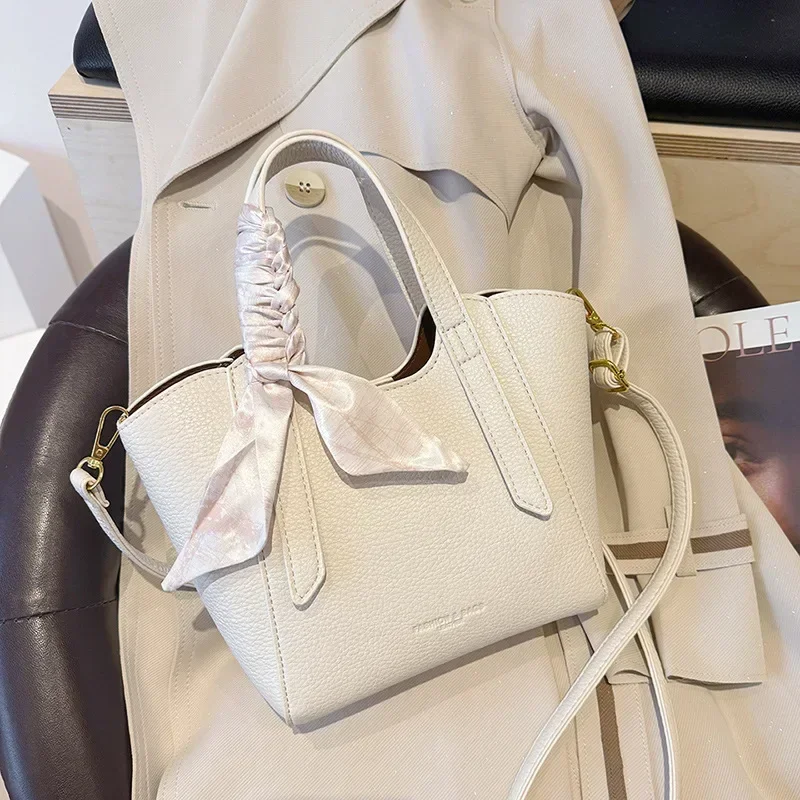 2025 Premium Women's Litchi Grain Leather Bucket Bag: Convertible Crossbody & Shoulder Purse for Work, Daily & Stylish Outings
2025 Premium Women's Litchi Grain Leather Bucket Bag: Convertible Crossbody & Shoulder Purse for Work, Daily & Stylish Outings