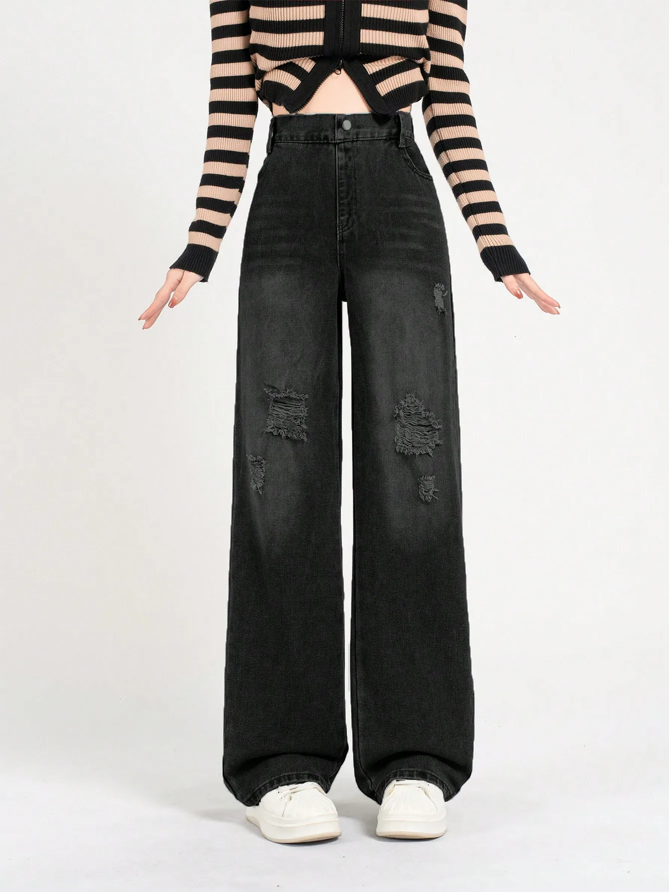 Black ripped casual straight-leg jeans for middle and high school girls and teenagers loose fit long and wide-leg style
Black ripped casual straight-leg jeans for middle and high school girls and teenagers loose fit long and wide-leg style
