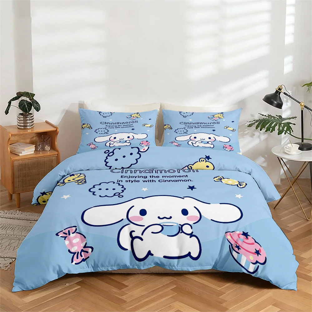 3-Piece High-Definition Digital Print Bedding Set, Large Floral Pattern Cinnamoroll Duvet Cover Set, Includes 1 Duvet Cover + 2 Pillowcases, Suitable for Bedroom, Guest Room, Home Decoration, Polyester Fiber Duvet Cover + Pillowcases, Ultra-Soft Bedding,
3-Piece High-Definition Digital Print Bedding Set, Large Floral Pattern Cinnamoroll Duvet Cover Set, Includes 1 Duvet Cover + 2 Pillowcases, Suitable for Bedroom, Guest Room, Home Decoration, Polyester Fiber Duvet Cover + Pillowcases, Ultra-Soft Bedding,