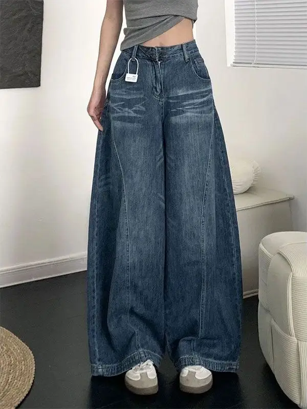 Retro High Waist Wide Leg Knife Jeans Women's Loose Fit Slimming Straight Cut Floor Length Pants Vintage Washed Denim
Retro High Waist Wide Leg Knife Jeans Women's Loose Fit Slimming Straight Cut Floor Length Pants Vintage Washed Denim