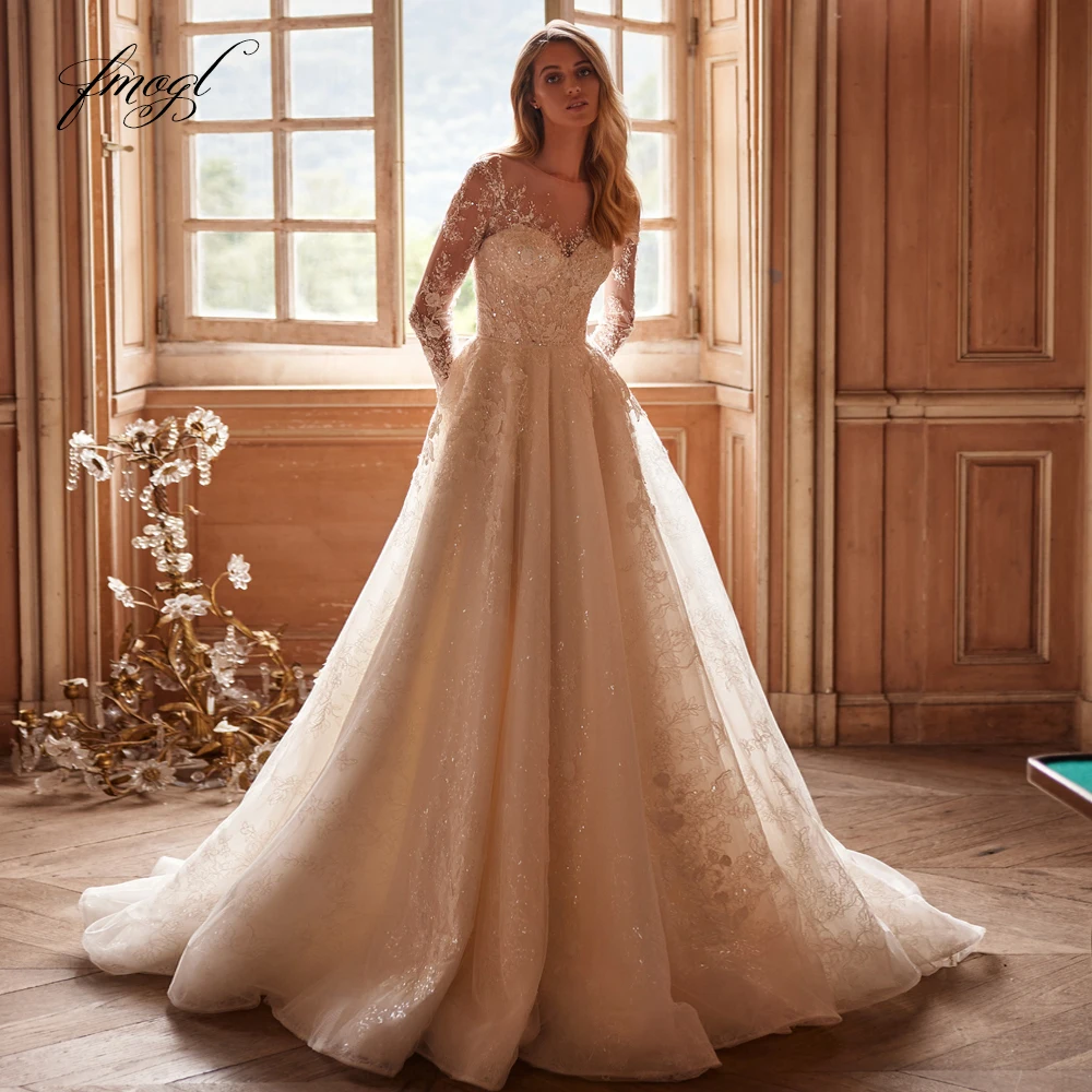 Fmogl Luxury Scoop Neck Long Sleeve Lace Vintage Wedding Dresses Delicate Appliques Beaded Belt Court Train A Line Bridal Gown
Fmogl Luxury Scoop Neck Long Sleeve Lace Vintage Wedding Dresses Delicate Appliques Beaded Belt Court Train A Line Bridal Gown