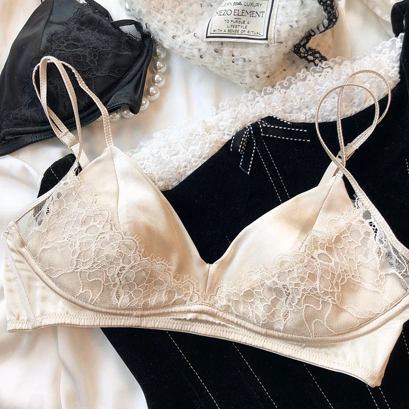 Шелковое кружевное нижнее белье с треугольными чашками, женское нижнее белье без стального кольца, большая грудь, маленький бюстгальтер, сексуальное нижнее белье чистого желания
Шелковое кружевное нижнее белье с треугольными чашками, женское нижнее белье без стального кольца, большая грудь, маленький бюстгальтер, сексуальное нижнее белье чистого желания